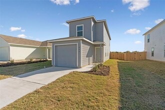 Building Photo - 444 Marty Allen Lp