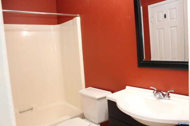 Building Photo - 364 Oakland Rd