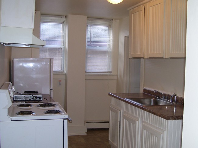 Kitchens - 36 Church St