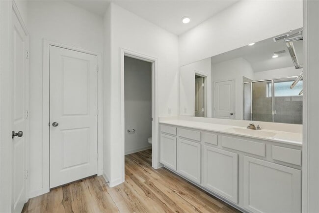Building Photo - 3535 Carniff Garden Dr