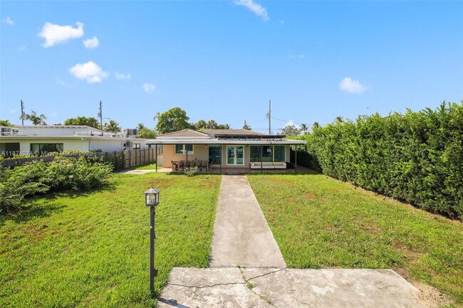 Building Photo - 1681 Daytonia Rd