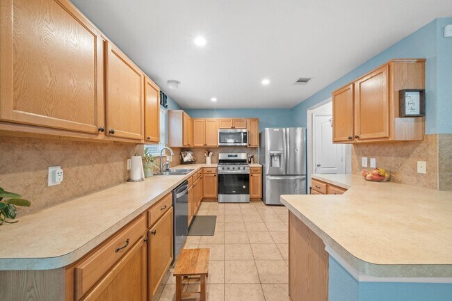 Building Photo - 2903 Valiant Scene Ct