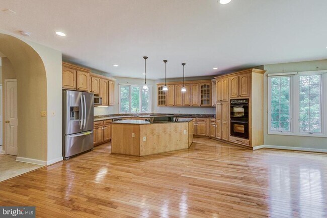 Building Photo - 18 Nantucket Ct