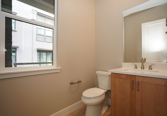 Building Photo - New Construction End Unit Luxury Townhome in Central Sunnyvale Location!