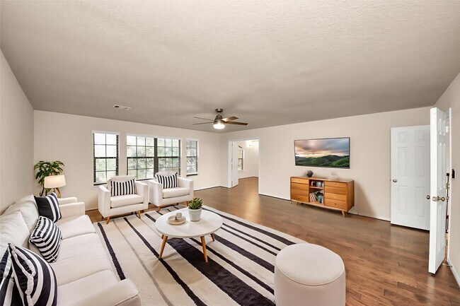 Building Photo - 5038 Gold Haven Dr