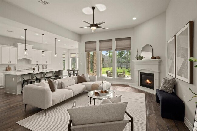 Building Photo - 16711 Arboleda Dr