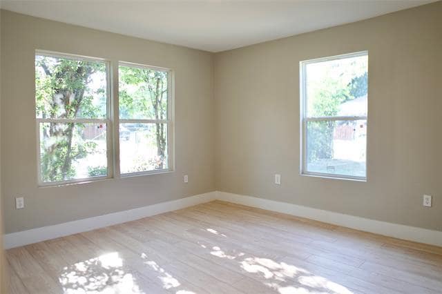 Building Photo - 2148 Kathleen Ave