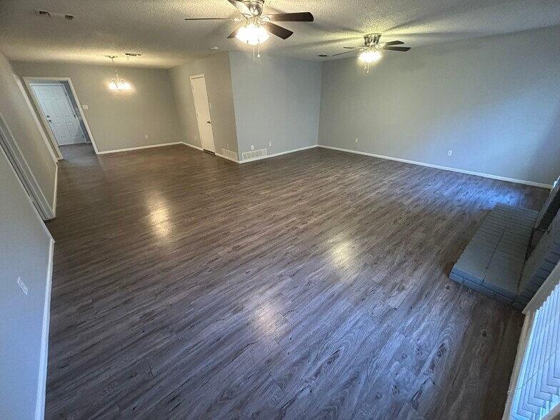 Living/Dining - 4506 65th St