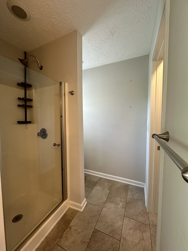 Master shower - 396 Pilothouse Dr