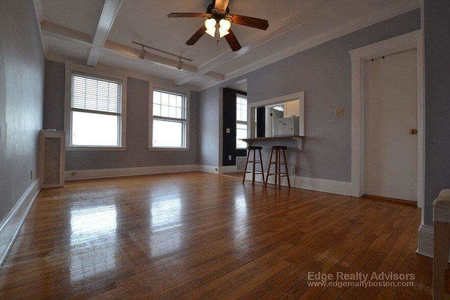 Building Photo - 120 Lanark Rd