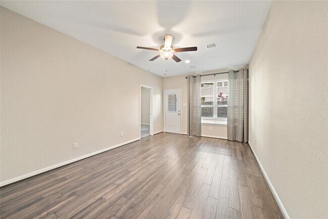 Building Photo - 5554 Sallow Bay Ln