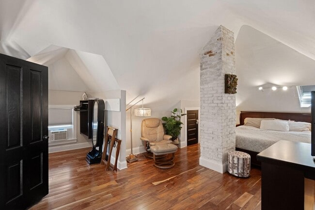 Building Photo - 2713 Garfield Ave