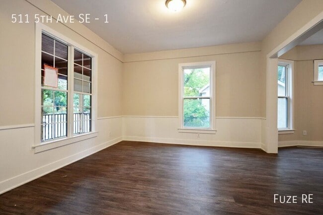 Building Photo - 511 5th Ave SE