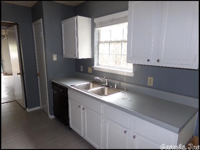 Building Photo - 14 Cedar Ridge Ct