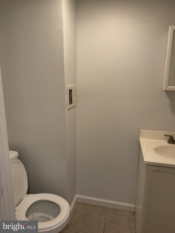 Building Photo - 2427 N 10th St