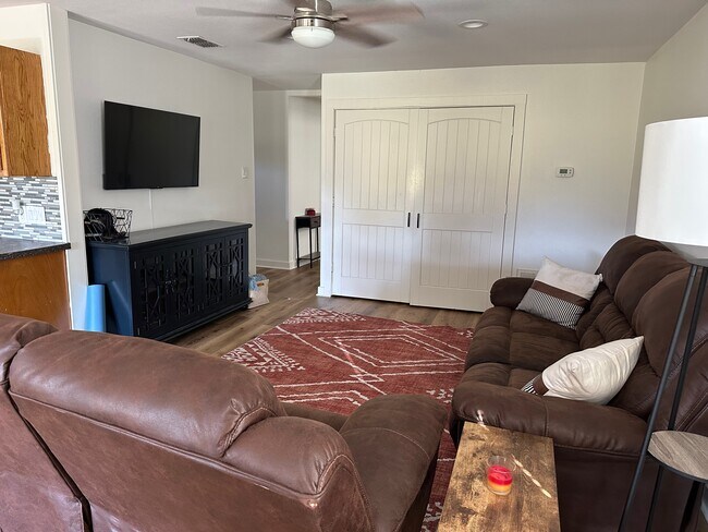 Building Photo - 21488 Mixon Rd