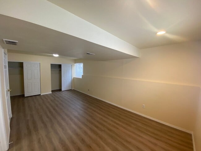 Building Photo - BEAUTIFUL GLENEDEN HEIGHTS HOUSE NEXT TO P...