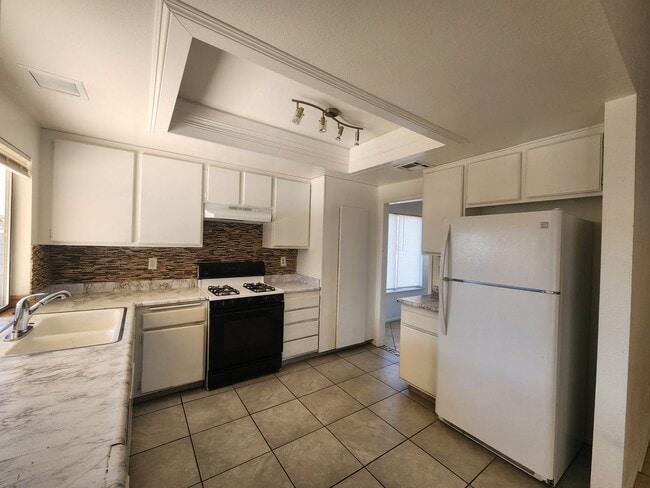 Building Photo - Affordable Single-Story Home