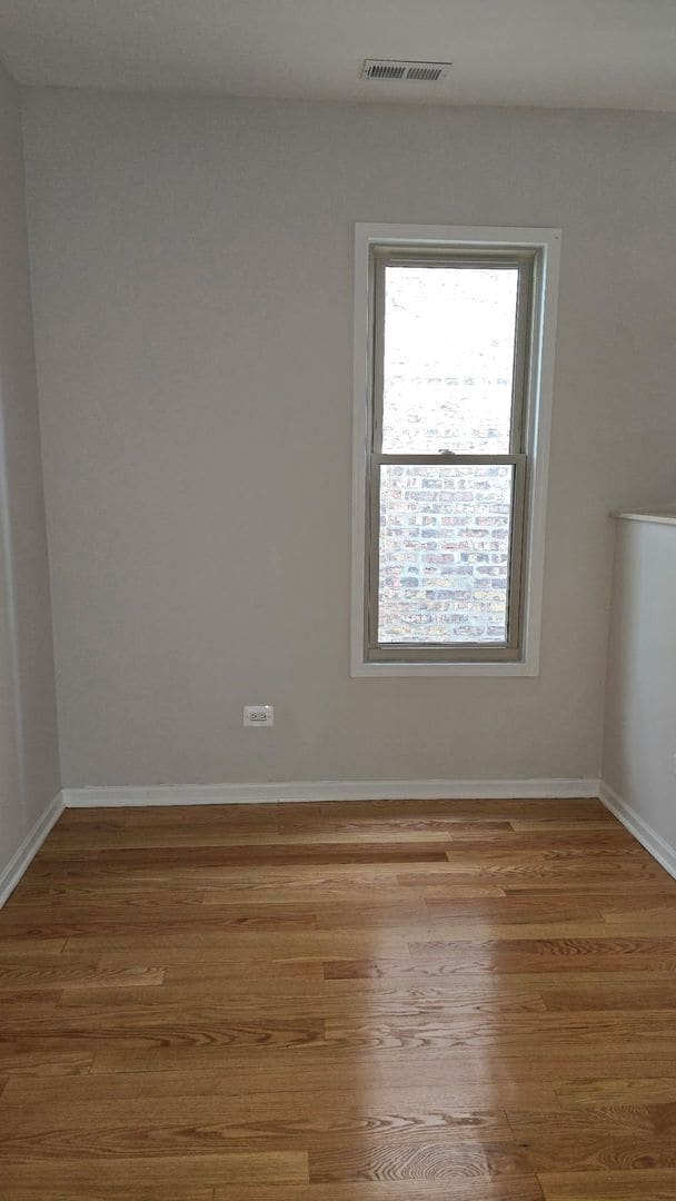 Building Photo - 6834 S Dorchester Ave
