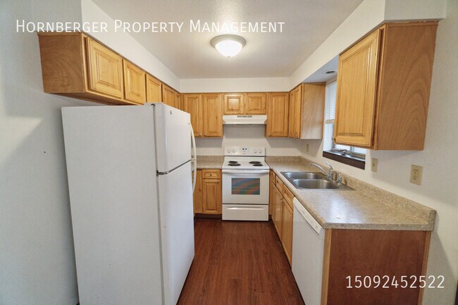 Building Photo - 7024 N Wiscomb St