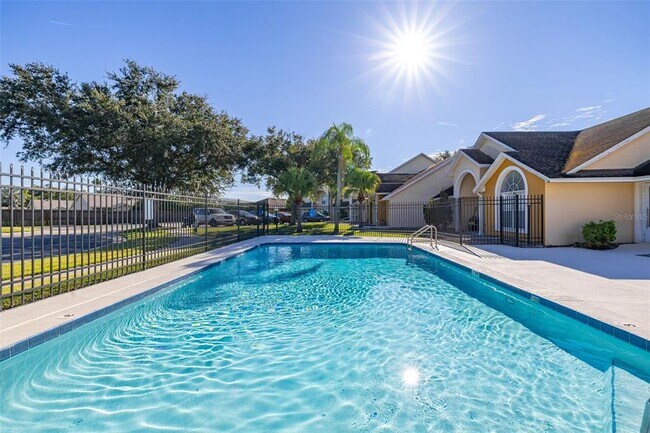 Building Photo - 3141 Enclave Ct