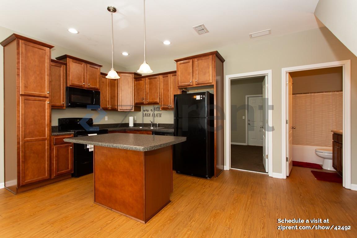 Building Photo - 3352 Fort Collins Ln
