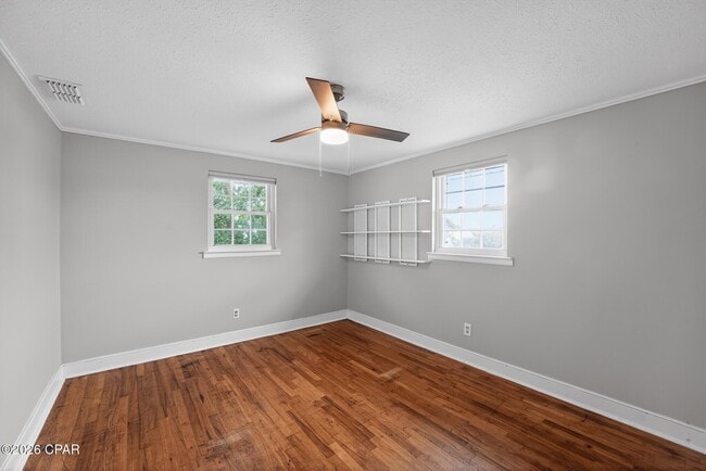 Building Photo - 14108 Pelican St