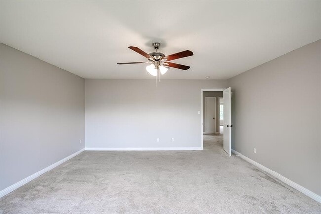 Building Photo - 2504 Byfield Dr