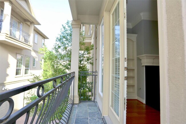 Building Photo - 1314 Birdsall St