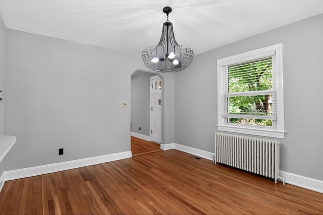 Building Photo - 4-bedroom, 2.5-bath home located in Upper Marlboro