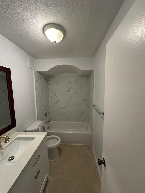 Building Photo - 17255 SW 95th Ave