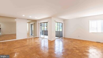 Building Photo - 29 Stonehenge Cir
