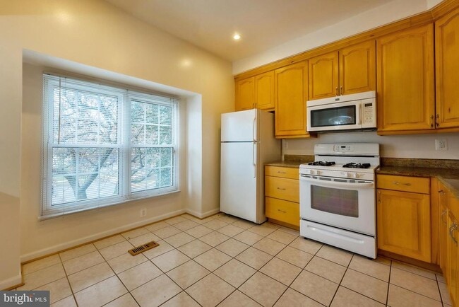 Building Photo - 734 Ivy League Ln