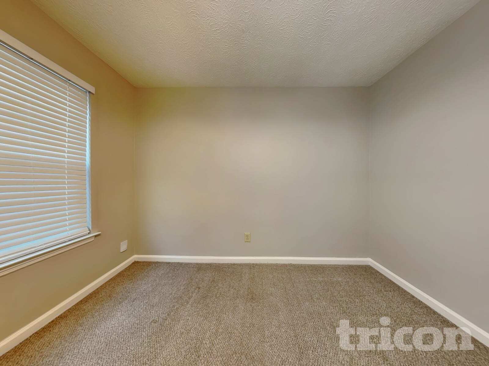 Building Photo - 1399 Ling Dr