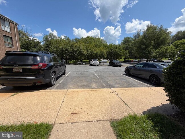 Building Photo - 17822 Buehler Rd