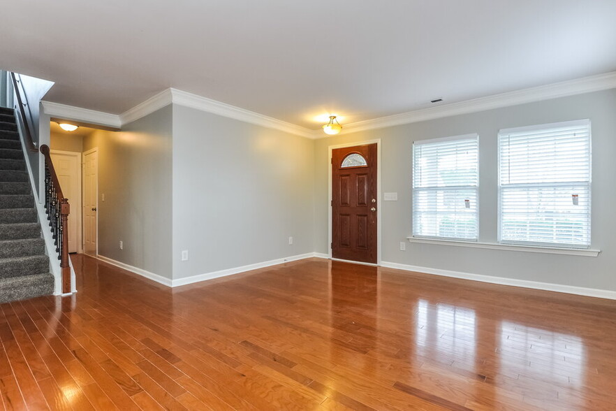 Building Photo - 6539 Guard Hill Dr