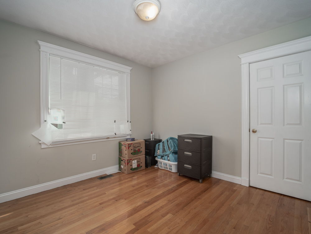 Building Photo - 145 Murdock St