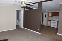 Building Photo - 222 Paige St