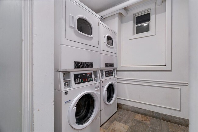 Building Photo - 188 North St