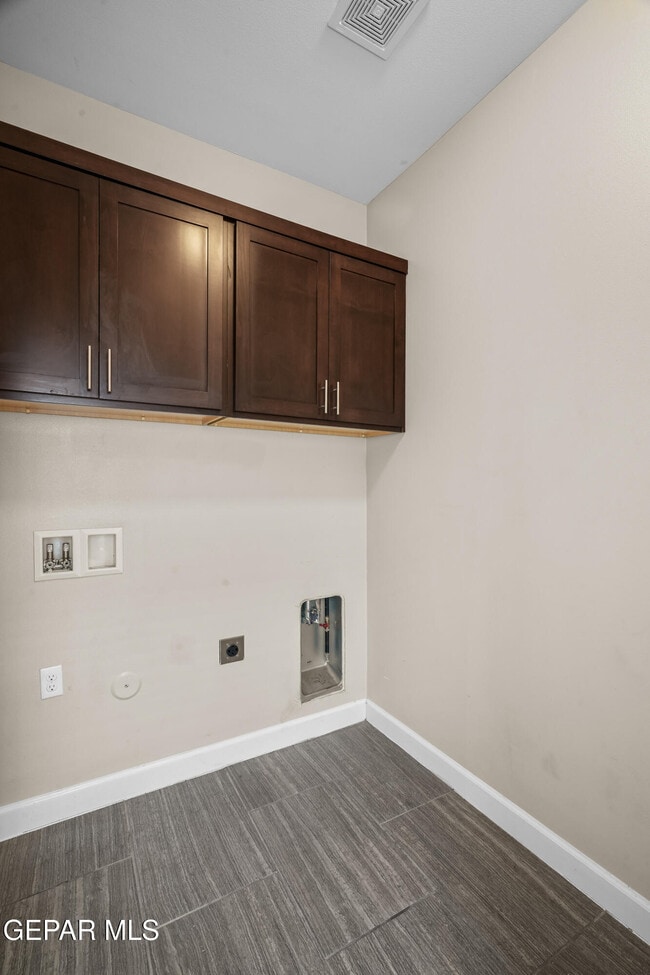 Building Photo - 2093 Charles Horak