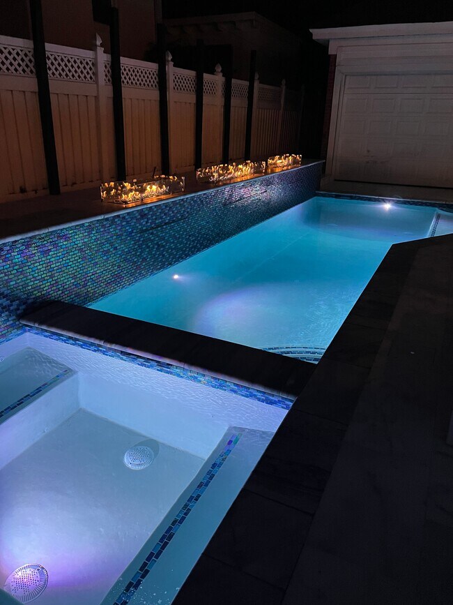 Building Photo - 16 S Somerset Ave