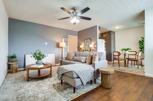 Building Photo - 6117 11th Ave