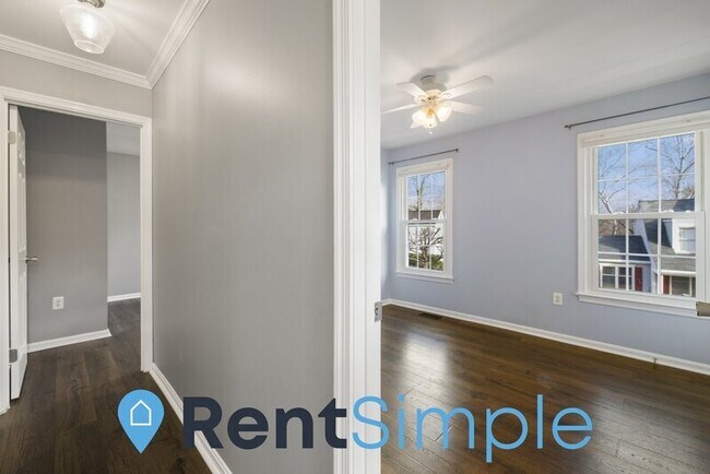 Building Photo - 3920 Bokel Dr