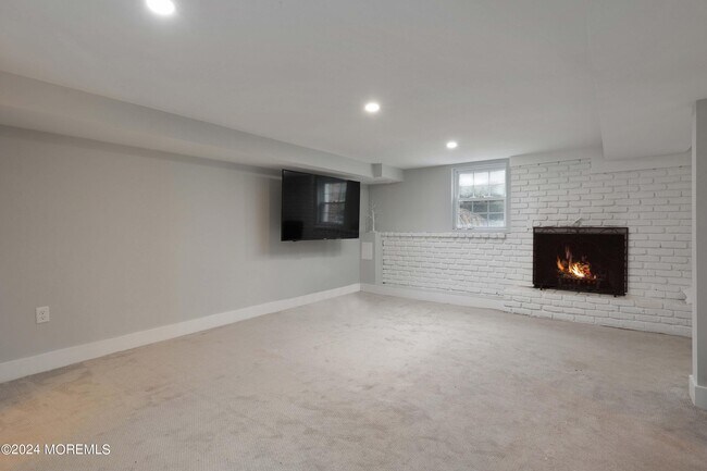 Building Photo - 67 E Highland Ave