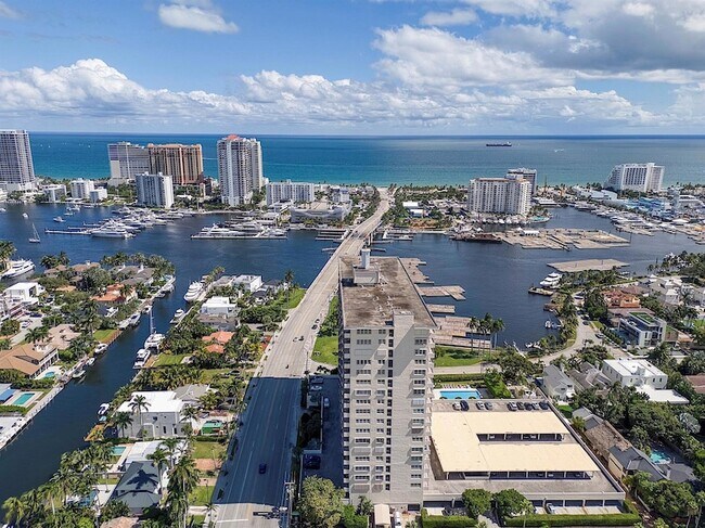 Building Photo - 2500 E Las Olas Blvd