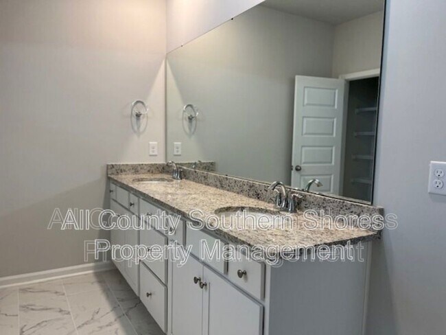 Building Photo - 5692 Whitebark Dr