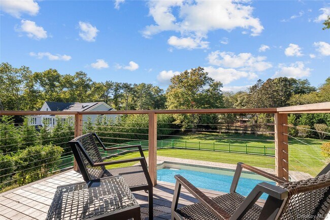 Building Photo - 15 Atterbury Rd