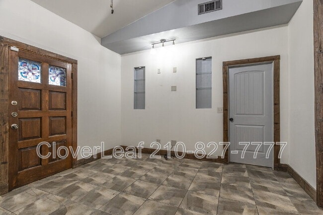 Building Photo - 226 Sunfire Trail