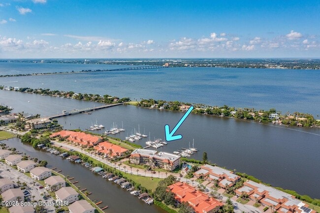 Building Photo - 18 Marina Isles Blvd