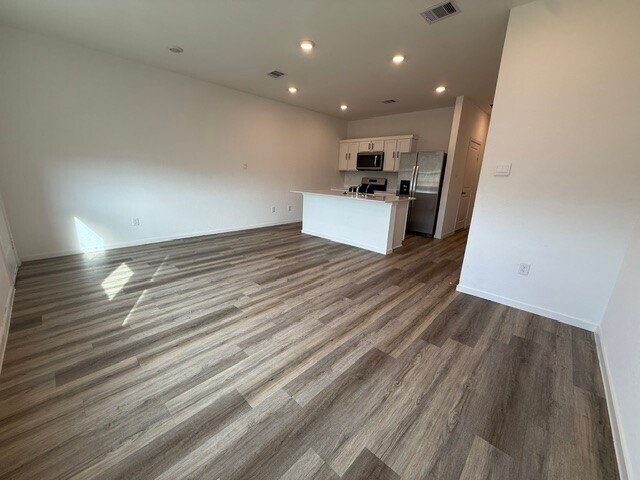 Building Photo - 922 Moon Drop Ln